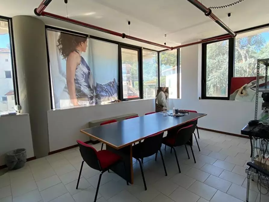 Immagine 8 di Ufficio in affitto  a San Miniato