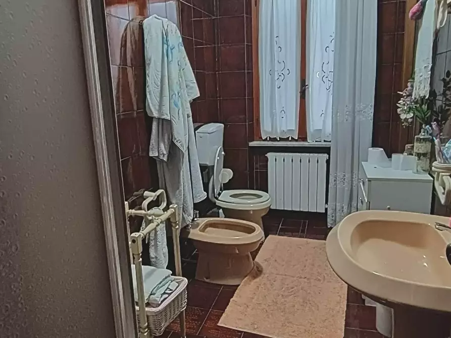 Immagine 12 di Casa bifamiliare in vendita  a Carrara