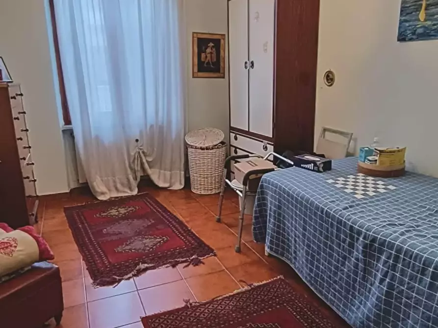 Immagine 10 di Casa bifamiliare in vendita  a Carrara