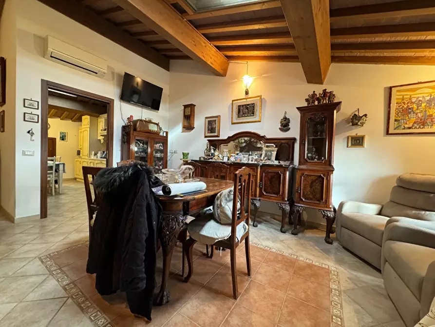 appartamento in vendita a Cascina in zona San Lorenzo a Pagnatico