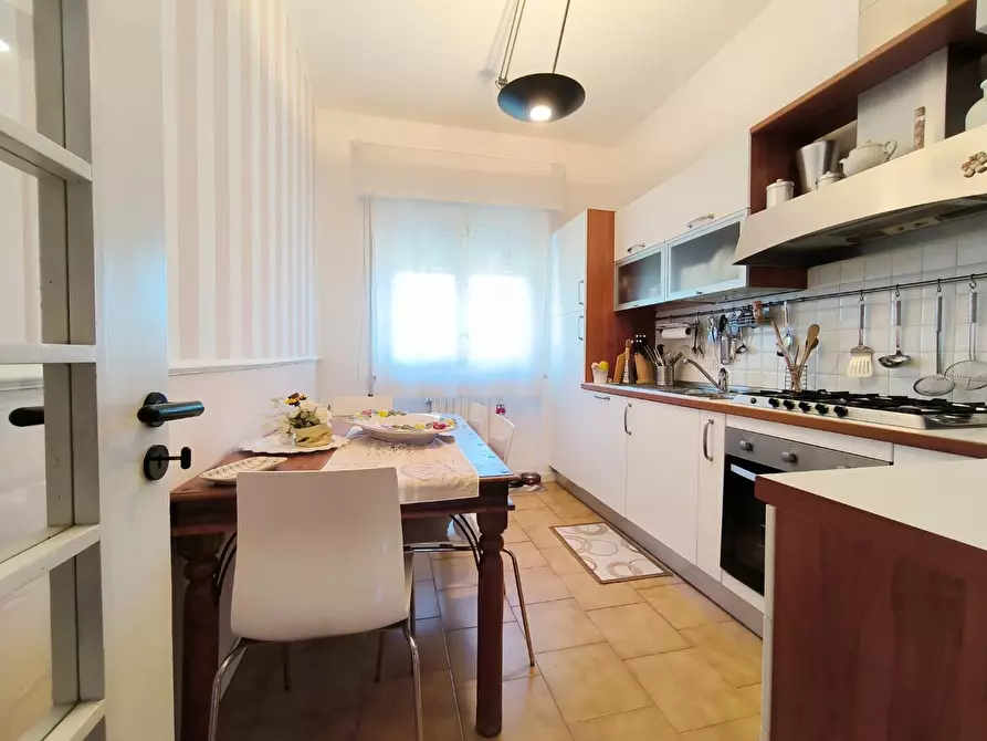 Immagine 4 di Casa bifamiliare in vendita  a Carrara