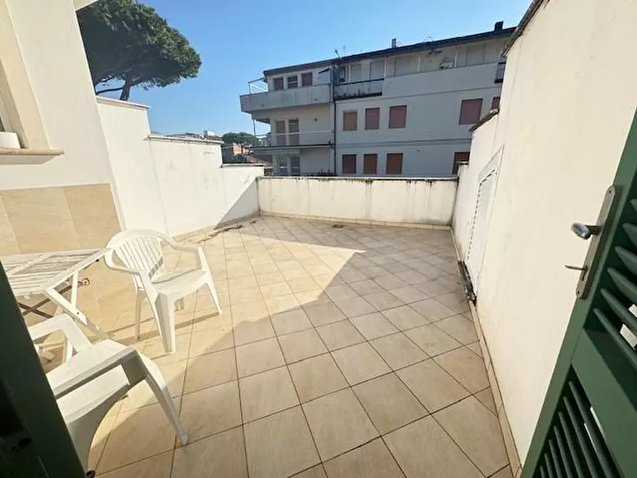 Immagine 19 di Casa bifamiliare in vendita  a Forte Dei Marmi