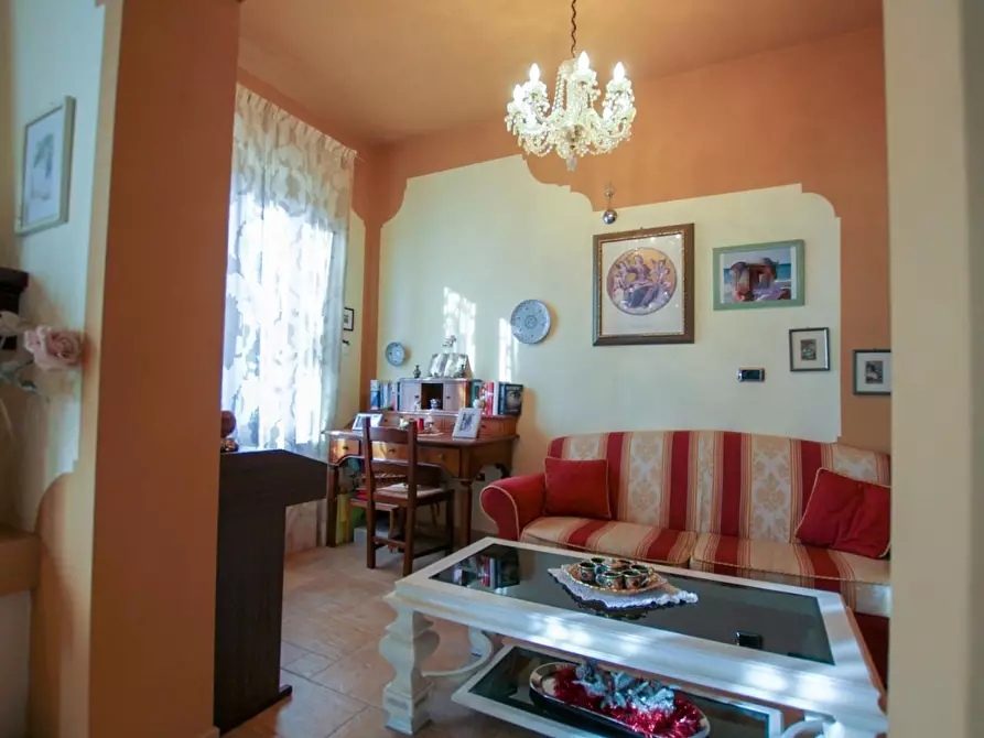 Immagine 21 di Casa colonica in vendita  a Cerreto Guidi