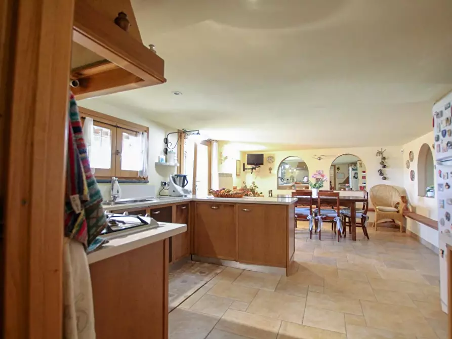 Immagine 14 di Casa colonica in vendita  a Cerreto Guidi