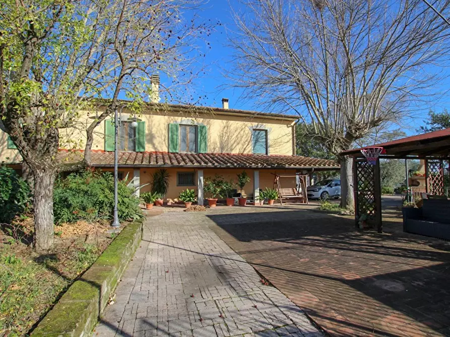 Immagine 37 di Casa colonica in vendita  a Cerreto Guidi