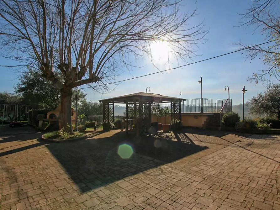 Immagine 38 di Casa colonica in vendita  a Cerreto Guidi