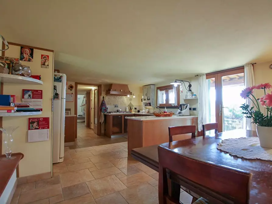 Immagine 15 di Casa colonica in vendita  a Cerreto Guidi