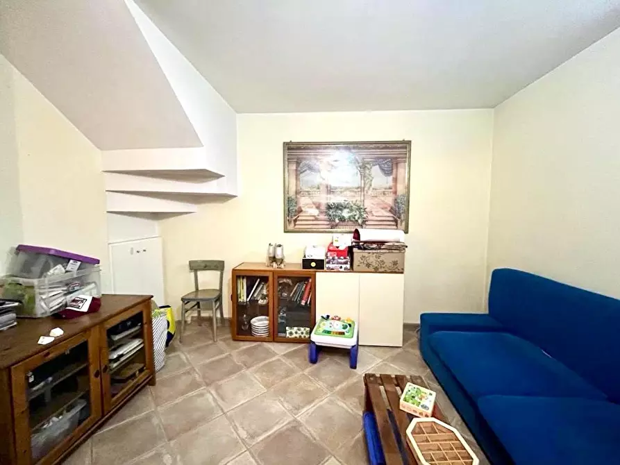 Immagine 19 di Villa in vendita  a Massa