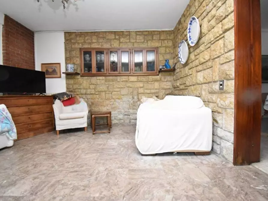 Immagine 23 di Villa in vendita  a Pietrasanta