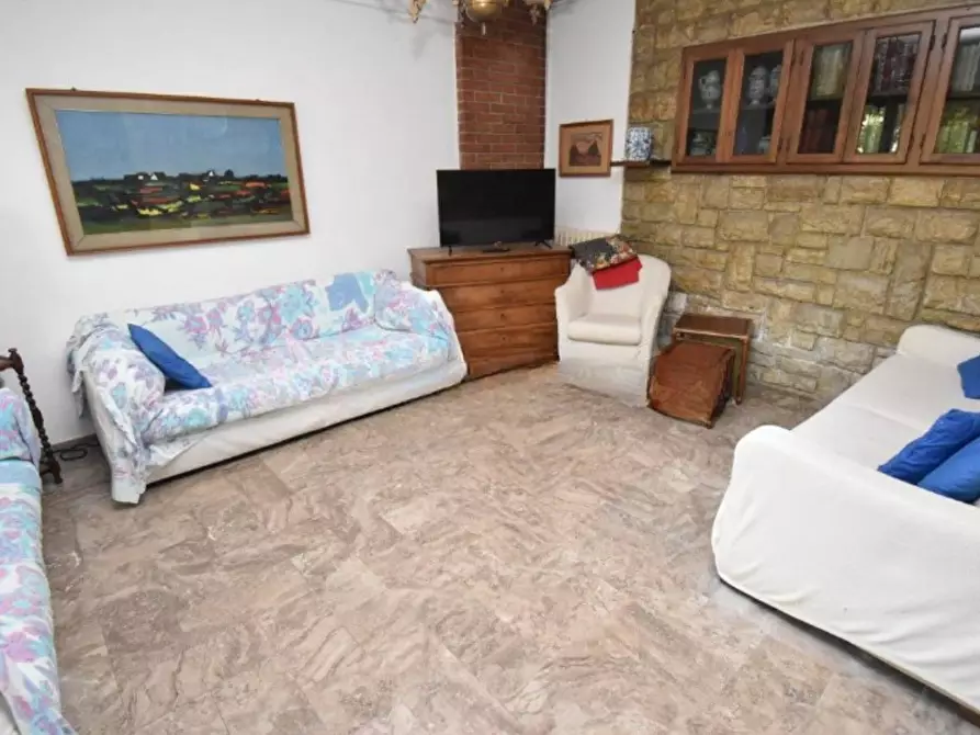 Immagine 22 di Villa in vendita  a Pietrasanta