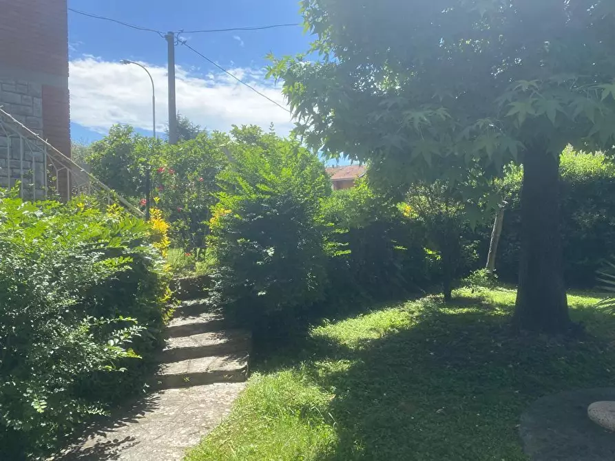 Immagine 4 di Villa in vendita  a Pietrasanta