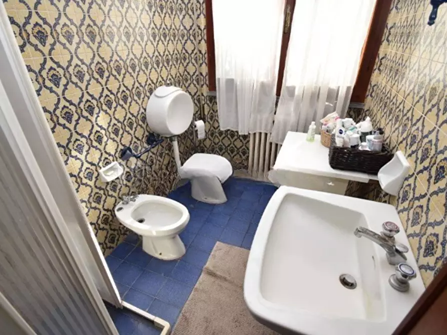 Immagine 29 di Villa in vendita  a Pietrasanta