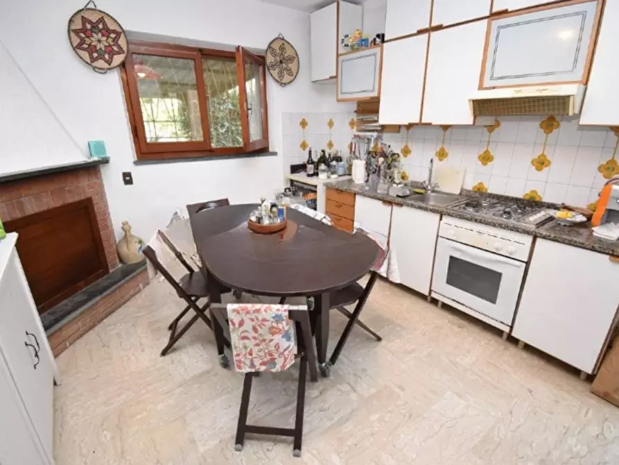 Immagine 25 di Villa in vendita  a Pietrasanta