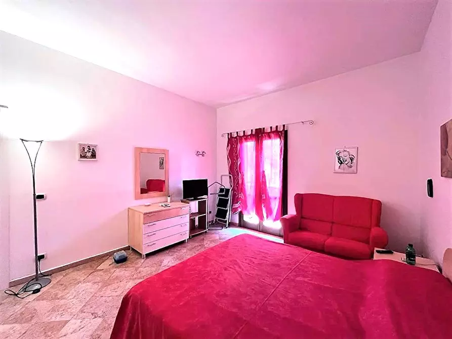 Immagine 9 di Appartamento in vendita  a Massa