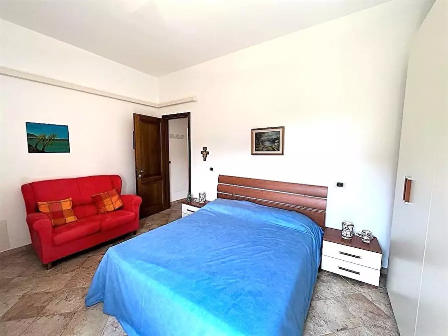 Immagine 10 di Appartamento in vendita  a Massa