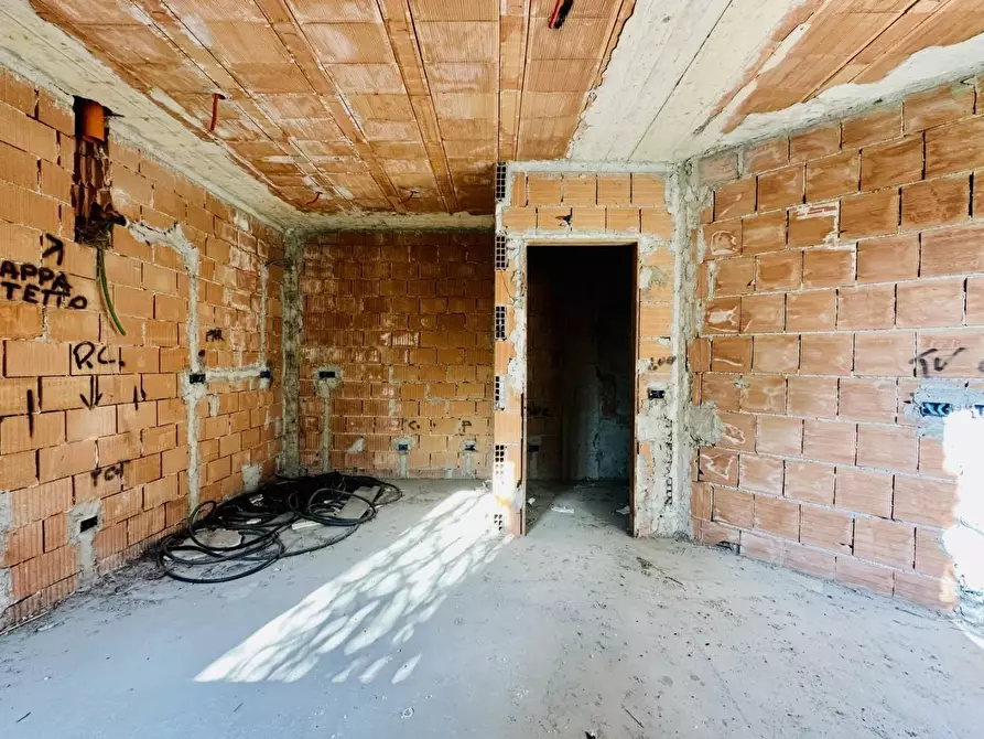 Immagine 4 di Casa indipendente in vendita  a Seravezza