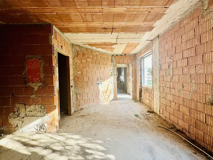 Immagine 5 di Casa indipendente in vendita  a Seravezza