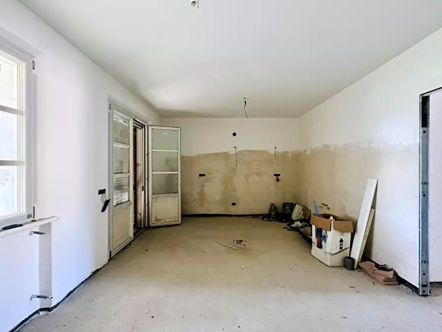 Immagine 2 di Villetta a schiera in vendita  a Seravezza