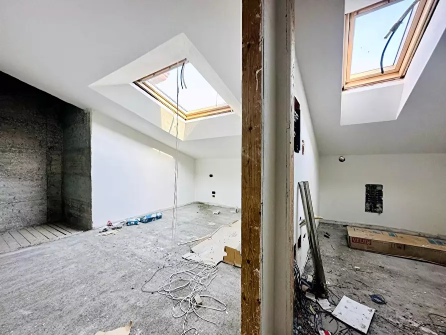 Immagine 15 di Villetta a schiera in vendita  a Seravezza