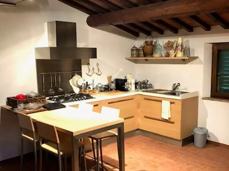 Immagine 7 di Villa in vendita  a Cecina