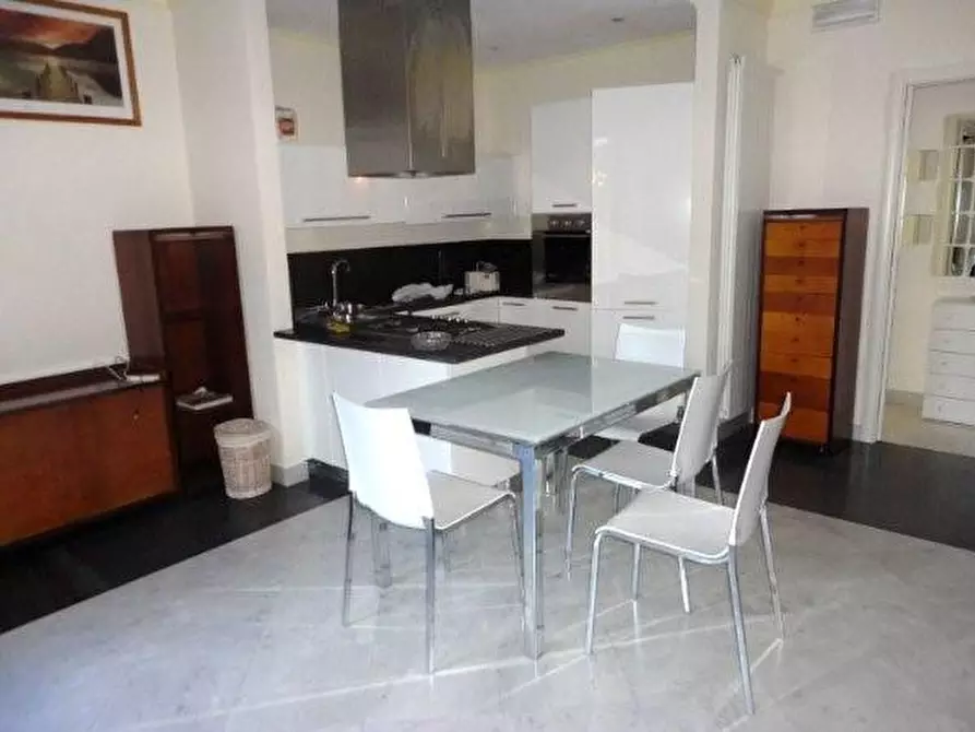 Immagine 3 di Villetta a schiera in vendita  a Seravezza