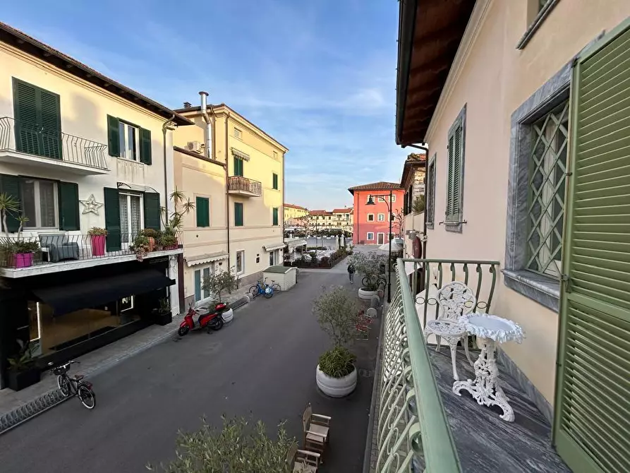 Immagine 11 di Appartamento in affitto  a Forte Dei Marmi
