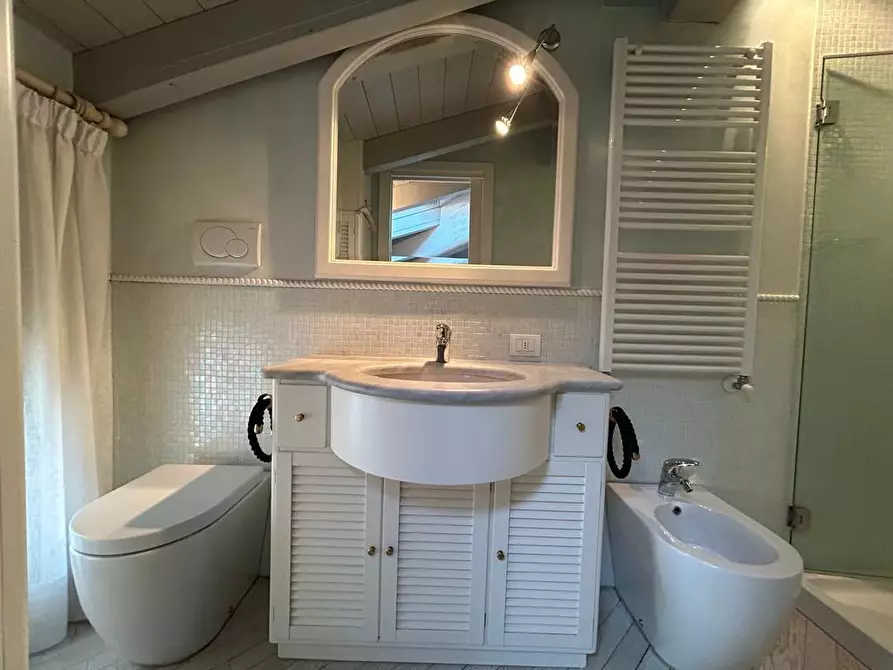 Immagine 18 di Appartamento in affitto  a Forte Dei Marmi