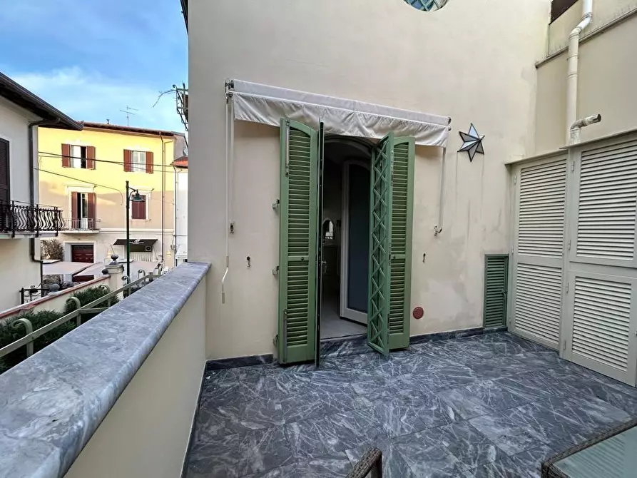 Immagine 5 di Appartamento in affitto  a Forte Dei Marmi