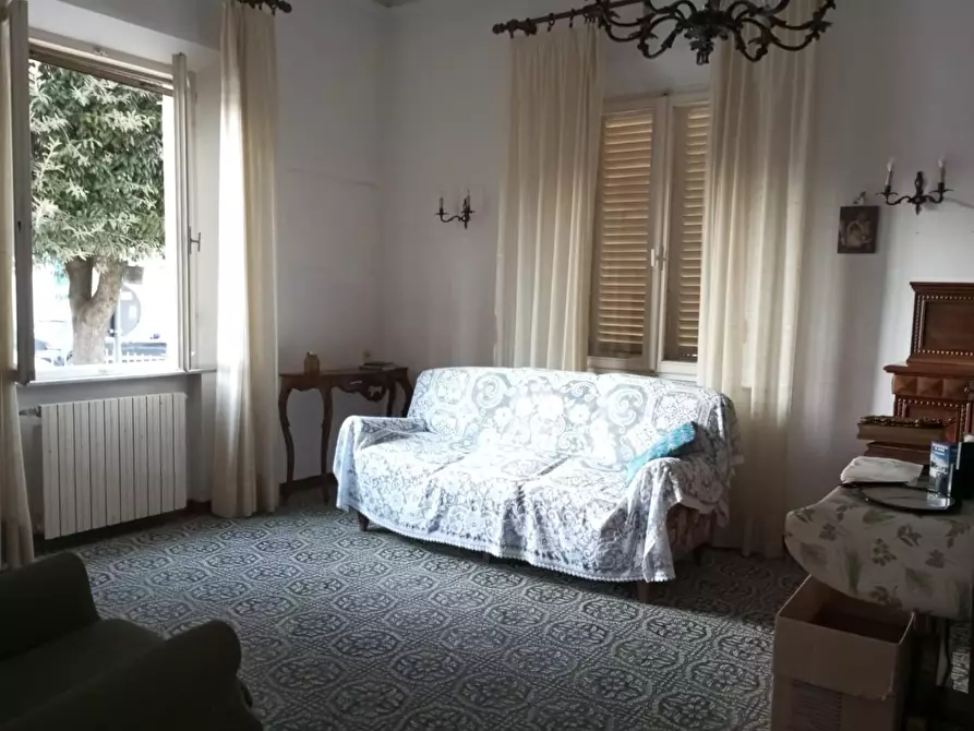 Immagine 1 di Villa in vendita  a San Miniato