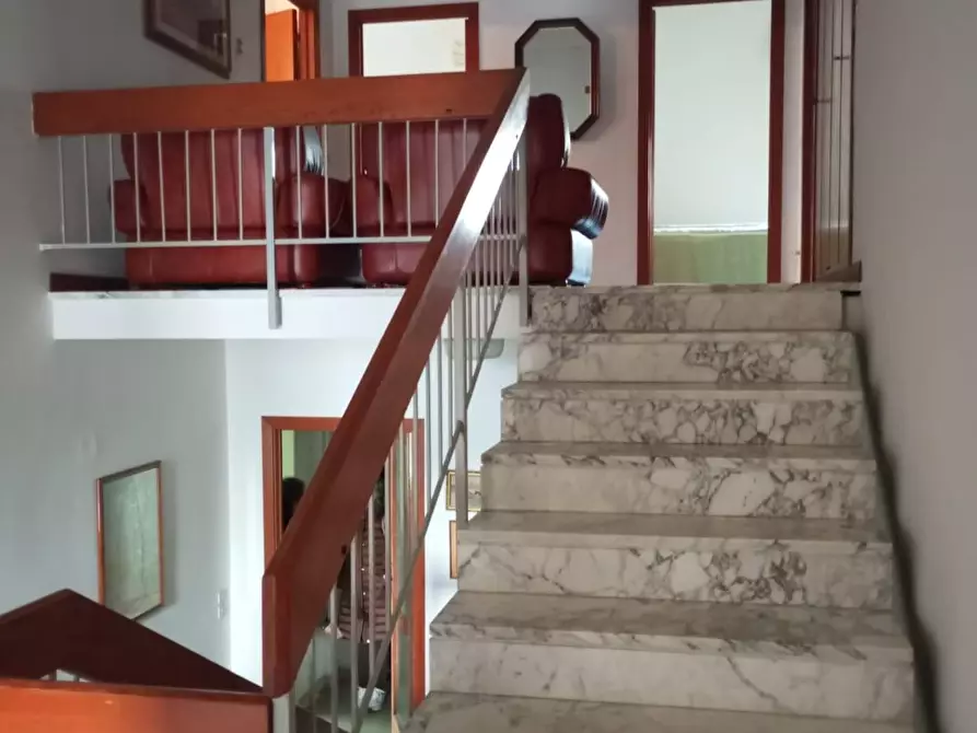 Immagine 8 di Villa in vendita  a San Miniato