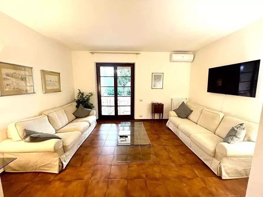 Immagine 3 di Casa bifamiliare in affitto  a Forte Dei Marmi