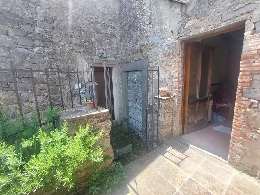 Immagine 9 di Terratetto in vendita  a Pescaglia