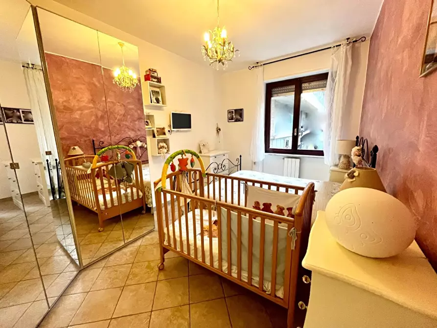 Immagine 10 di Appartamento in vendita  a Massa