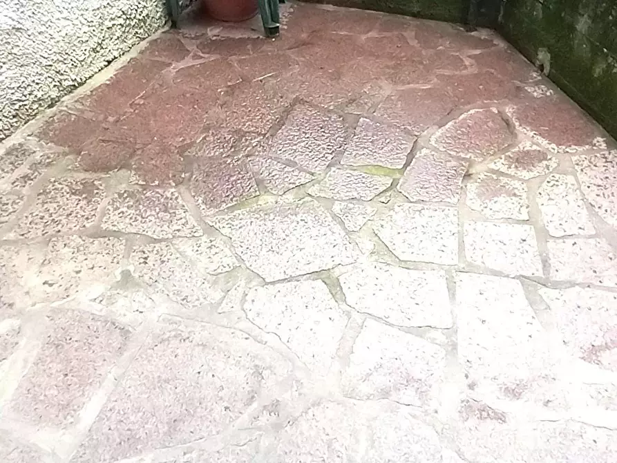Immagine 28 di Terratetto in vendita  a Montignoso