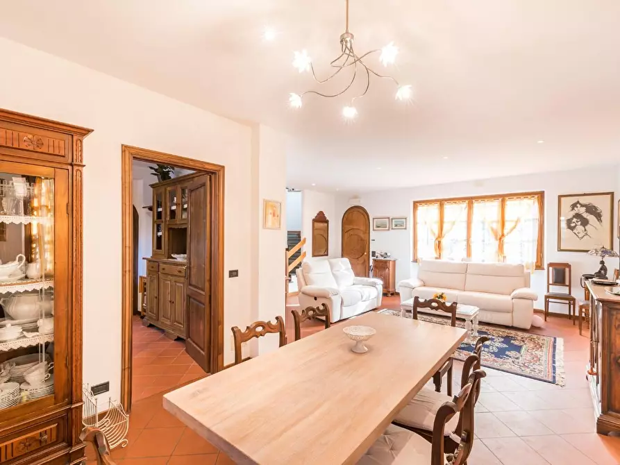 Immagine 5 di Casa bifamiliare in affitto  a Forte Dei Marmi