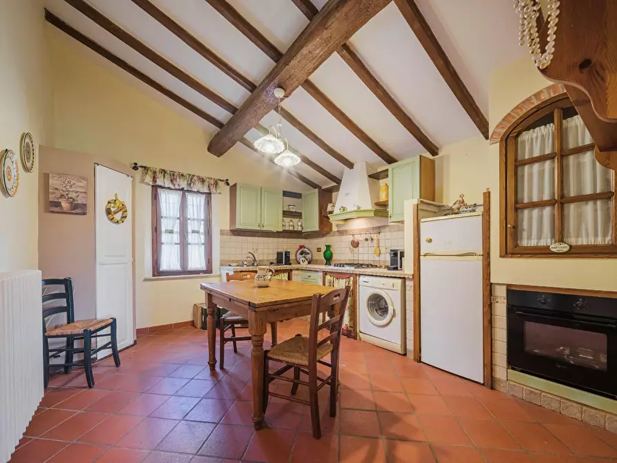 Immagine 21 di Rustico / casale in vendita  a Crespina Lorenzana