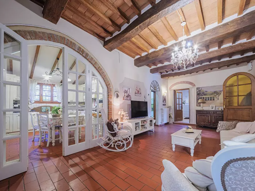 Immagine 4 di Rustico / casale in vendita  a Crespina Lorenzana