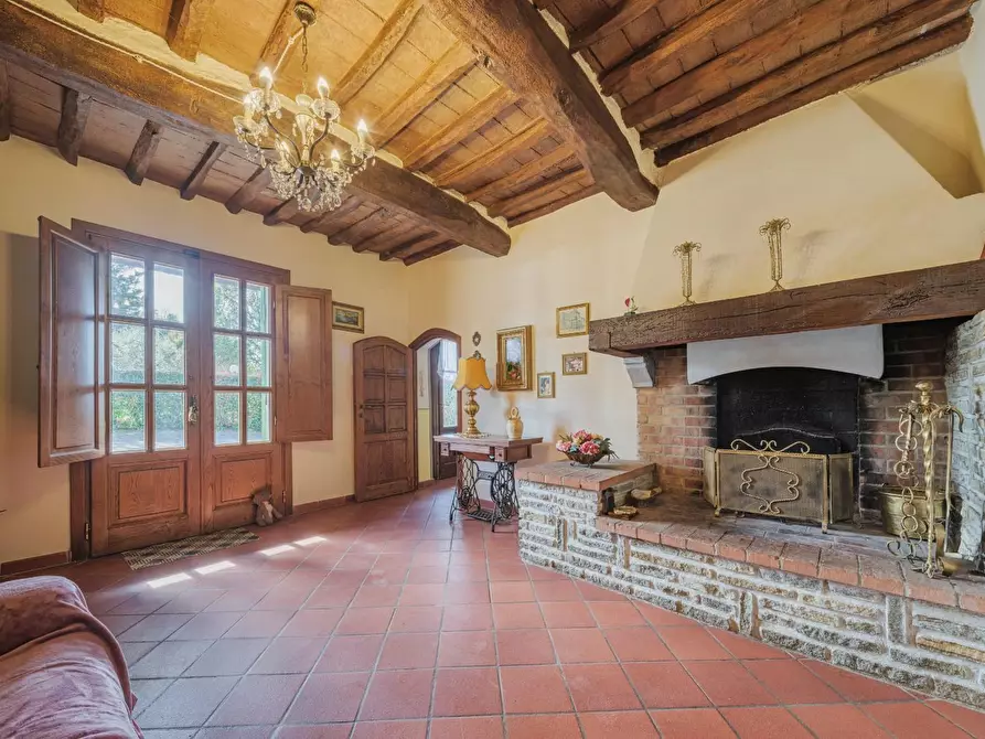 Immagine 7 di Rustico / casale in vendita  a Crespina Lorenzana