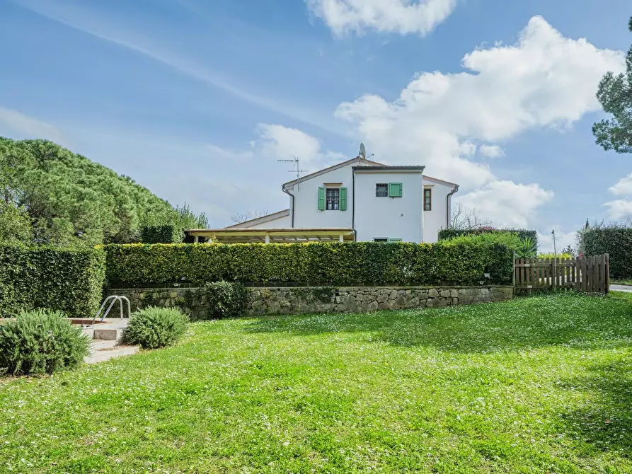 Immagine 1 di Rustico / casale in vendita  a Crespina Lorenzana