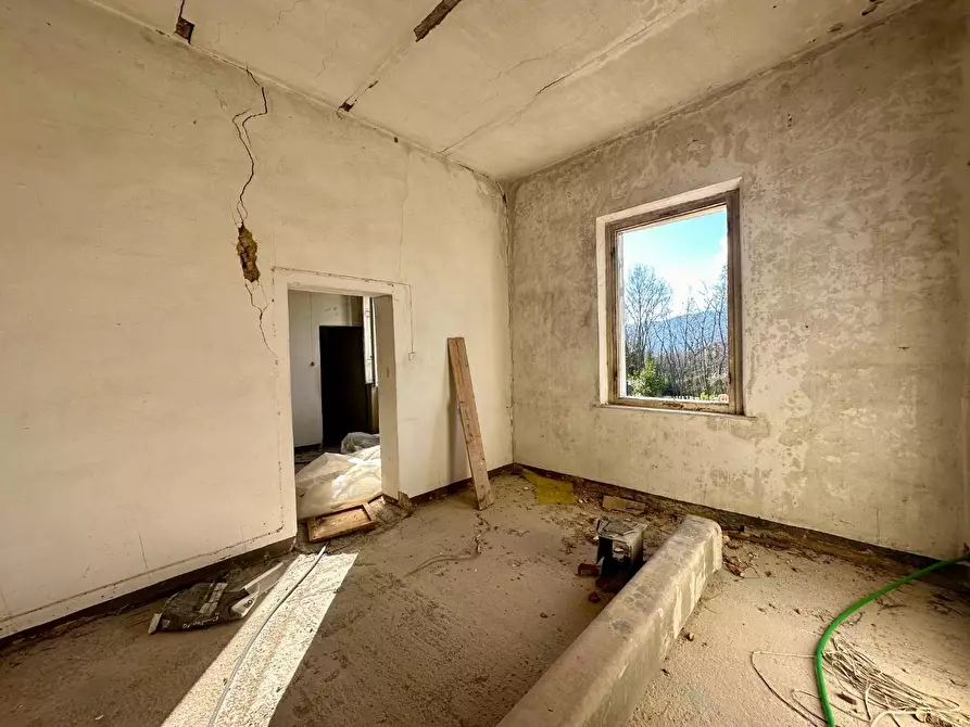 Immagine 35 di Villa in vendita  a Castelfranco Di Sotto