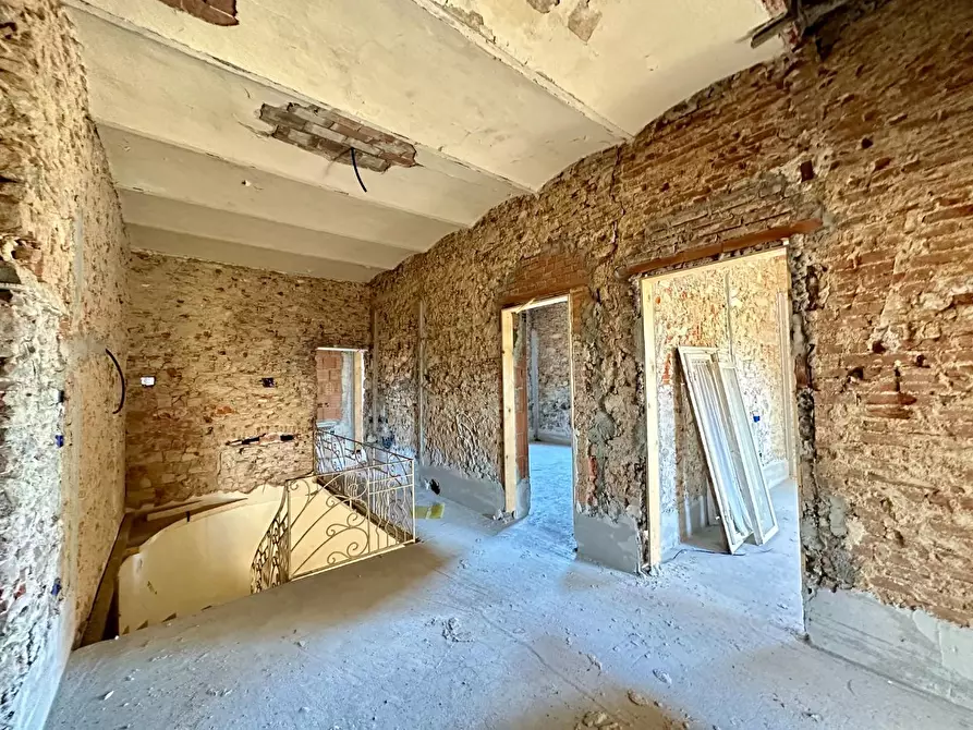 Immagine 18 di Villa in vendita  a Castelfranco Di Sotto