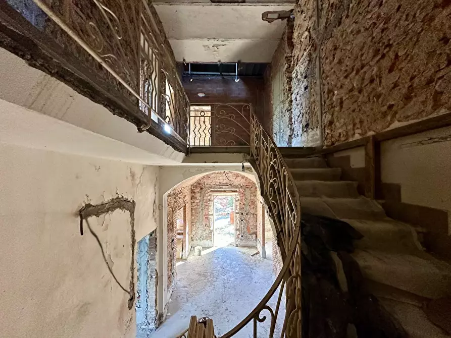 Immagine 15 di Villa in vendita  a Castelfranco Di Sotto