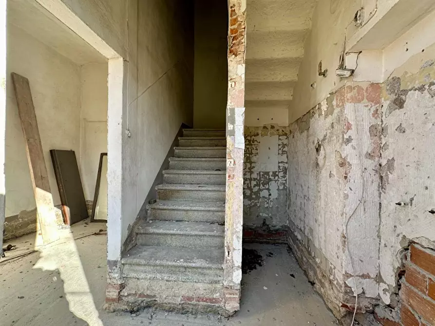 Immagine 28 di Villa in vendita  a Castelfranco Di Sotto