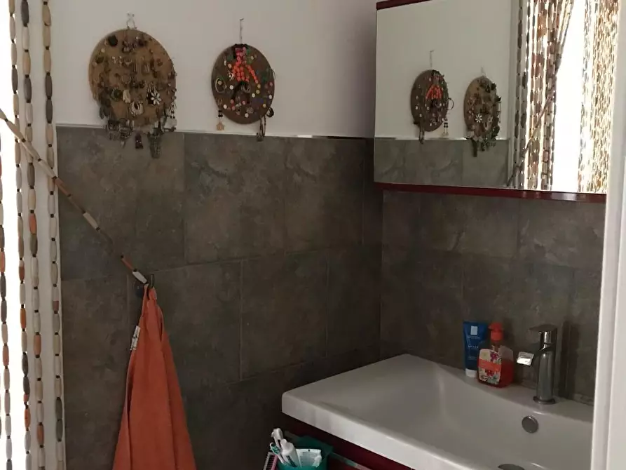 Immagine 19 di Villa in vendita  a Massa