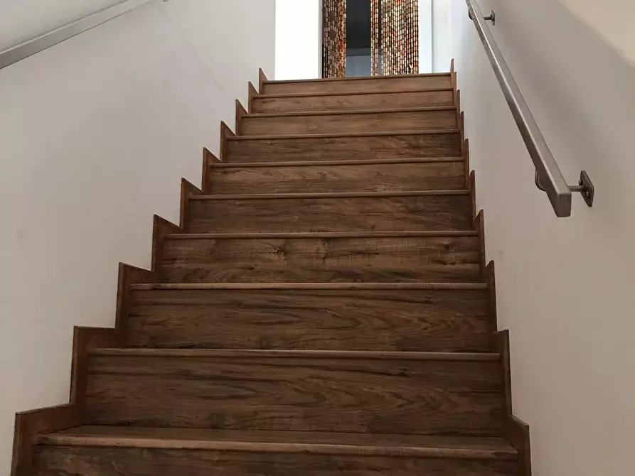 Immagine 32 di Villa in vendita  a Massa