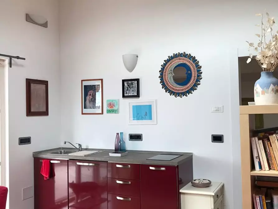 Immagine 4 di Villa in vendita  a Massa