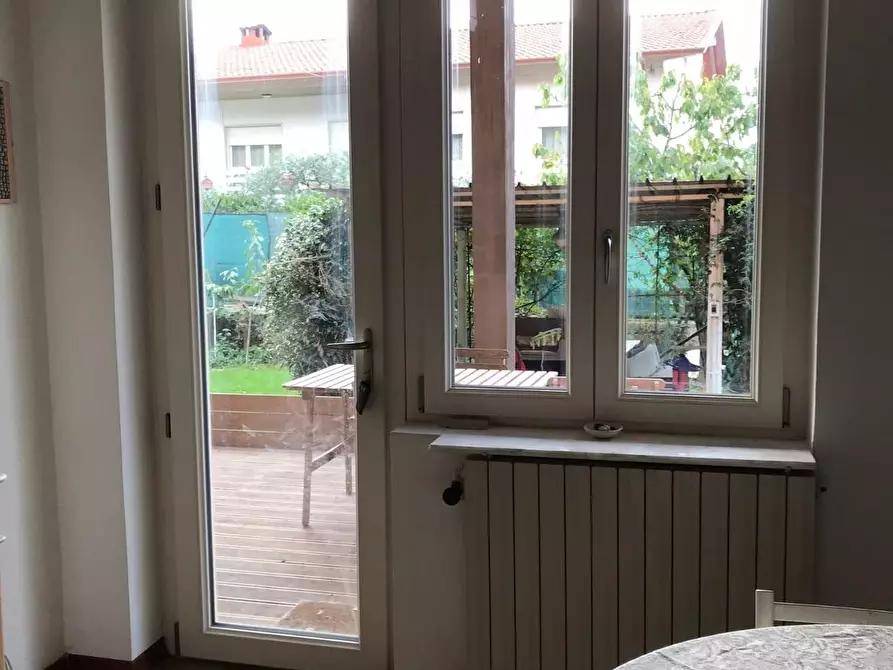 Immagine 35 di Villa in vendita  a Massa