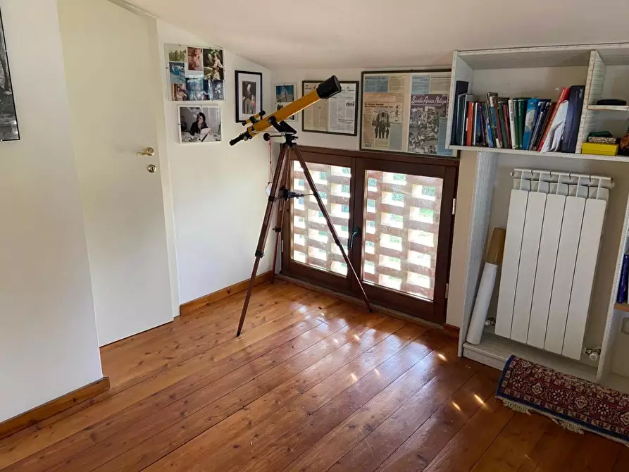 Immagine 19 di Villa in vendita  a Siena