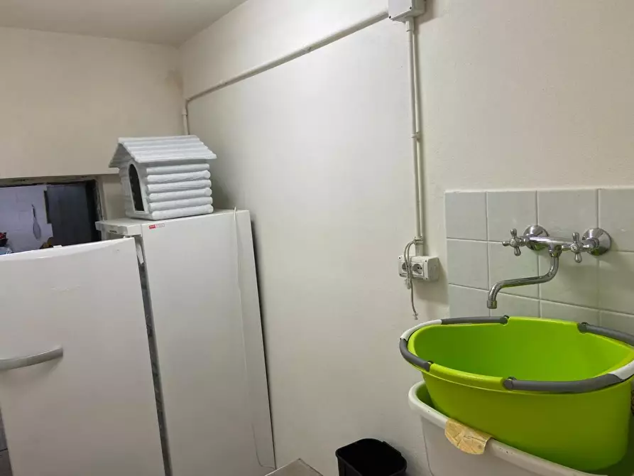 Immagine 28 di Villa in vendita  a Siena