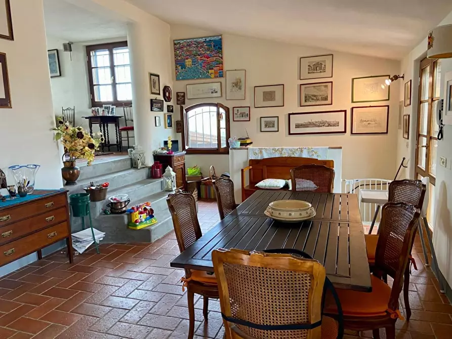 Immagine 5 di Villa in vendita  a Siena